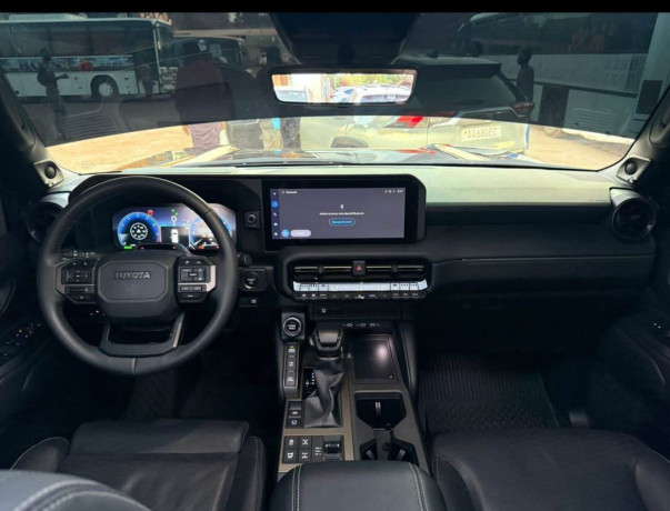 toyota-prado-land-cruiser-2025-en-vente-a-ouaga-big-0