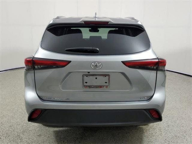 toyota-highlander-xle-2023-en-vente-a-ouaga-big-4