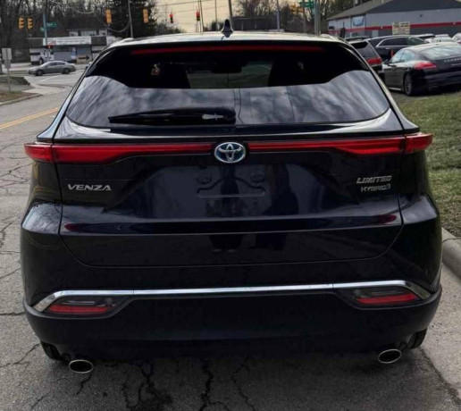 toyota-venza-limited-hybrid-2023-en-vente-a-la-zad-big-0