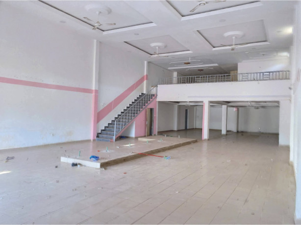 showroom-commercial-a-louer-a-zad-big-1