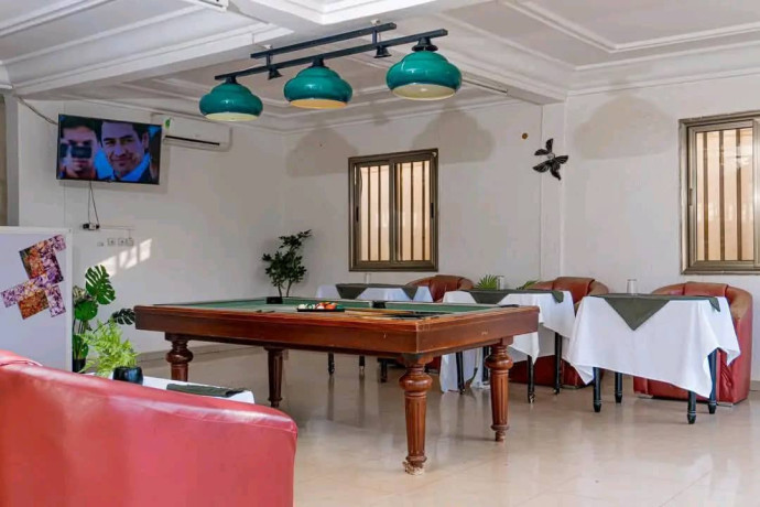 hotel-avec-piscine-en-vente-a-bilbalogho-centre-ville-big-1