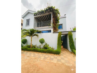 Duplex à louer à ouaga 2000 salitas