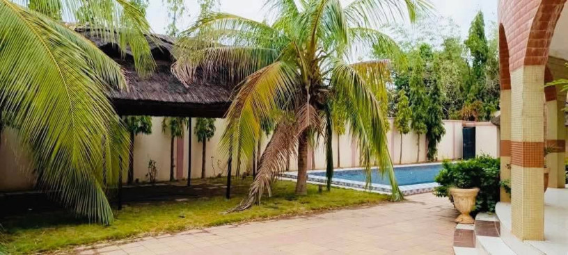 villa-haut-standing-a-louer-a-ouaga-2000-trame-daccueil-big-1