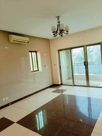 villa-haut-standing-a-louer-a-ouaga-2000-trame-daccueil-big-3