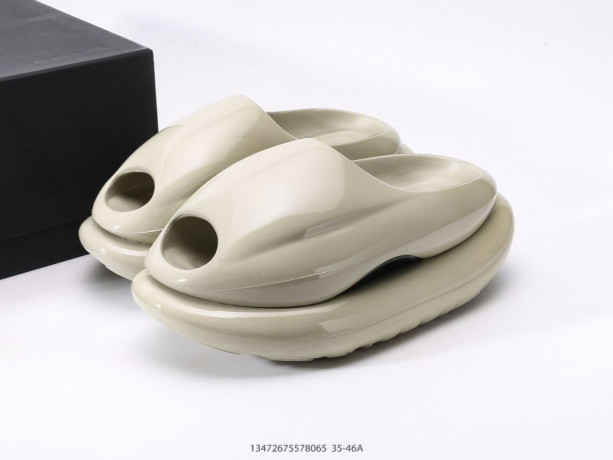 des-chaussures-originaux-disponible-big-1