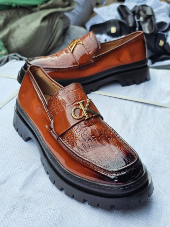 soulier-original-disponible-big-0