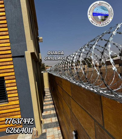 vente-et-pose-de-grillage-et-barbeles-big-1