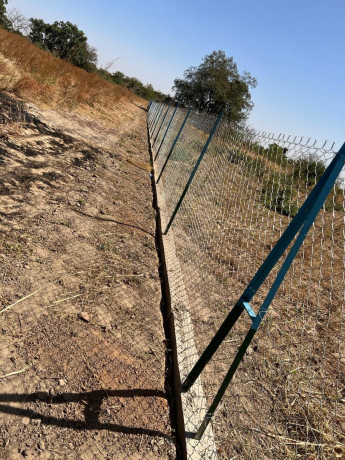 vente-et-pose-de-grillage-et-barbeles-big-0