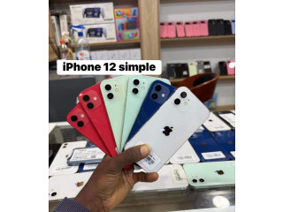 I phone 12 simple iPhone 12 simple  Propre  Face ID  Batterie en bon état