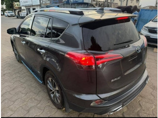 Toyota rav4 Hybrid 2016 à ouaga
