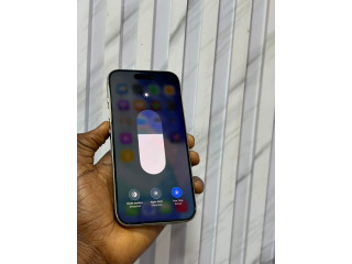 IPhone 15pro 128Go usa