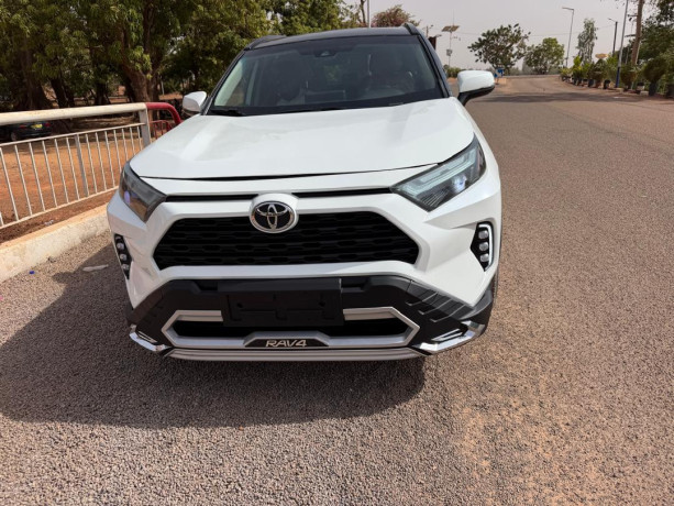 toyota-rav4-annee-2022-big-2