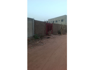 Parcelle clôturer à ouaga 2000 zone B1