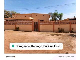 Villa f4 en vente à somgande