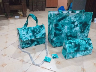 Confection de turban evantail et sac de sorti e sac caba