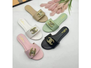 Chaussures plates de femme