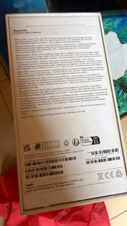 iphone-15pro-et-15plus-venu-de-suisse-big-2