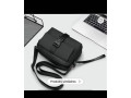 sacoche-noire-compacte-a-bandouliere-elegance-et-praticite-au-quotidien-small-0