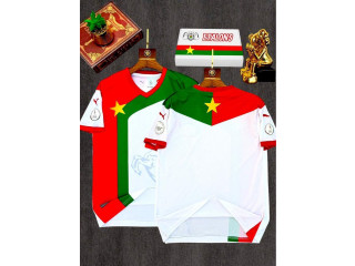 Maillot nationale et club.