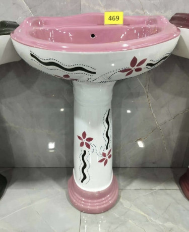les-sanitaires-big-3
