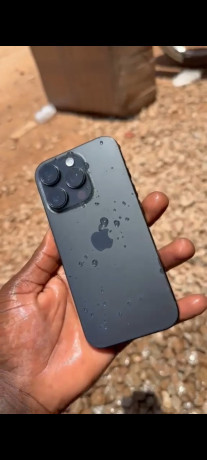 iphone-16-pro-1-tera-big-0