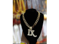 chaines-bling-bling-de-luxe-brille-comme-une-star-a-petit-prix-small-0