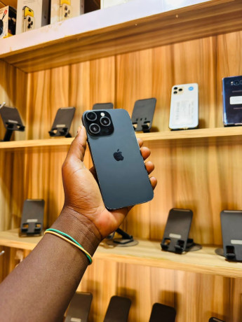 iphone-xr-en-14pro-sans-info-128g-batterie-80-disponible-big-0