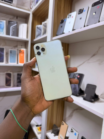 iphone-11-pro-max-256g-big-4