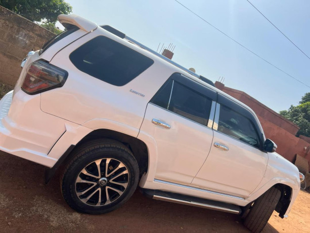 4-runner-2012-boite-automatiqu-4-cylindre-essence-climatise-dorigine-moteur-tres-propre-interessant-a-discuter-devant-le-vehicule-stp-big-3