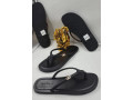 nu-pieds-cuir-small-1