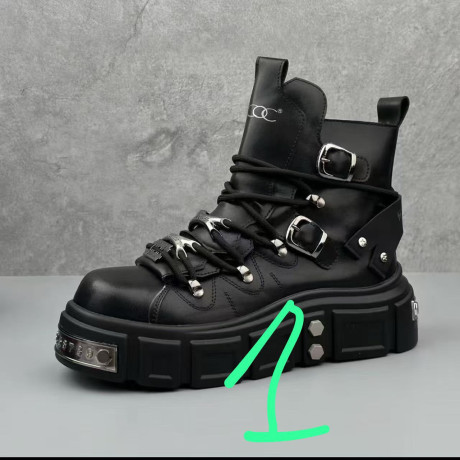 chaussures-et-vettement-big-0