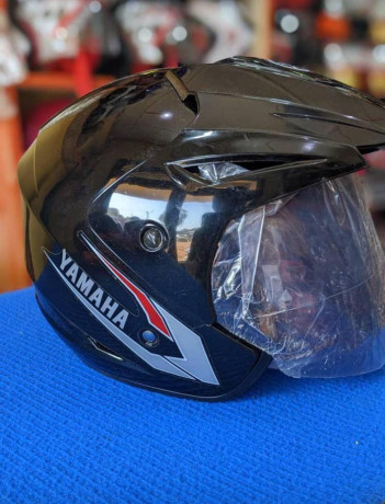 vente-de-casque-moto-et-des-chaussures-de-securite-big-3