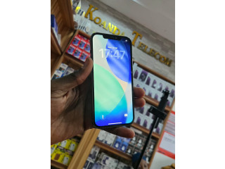 Vendu de téléphone de toute  le marque  accessoires  réparation de téléphone  et seconde mais