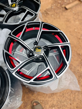accessoires-automobiles-uniquement-big-0
