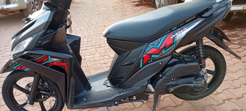 scooter-mio-125-big-1