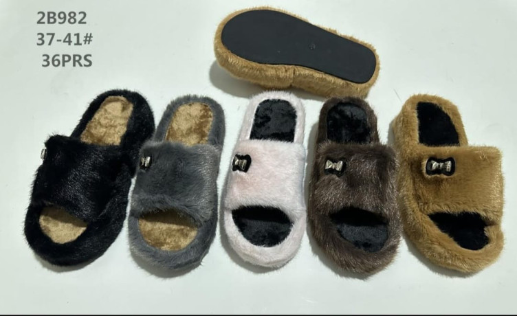 vente-de-chaussures-de-vetements-pret-a-porter-et-divers-big-0