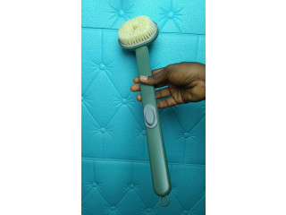 Brosse de douche manche longue