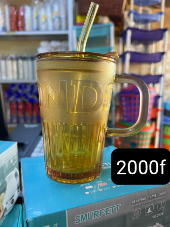 verre-avec-pipette-big-0