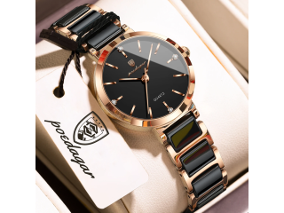 Montre analogique pour femme.