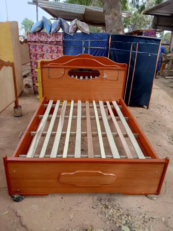 nikiema-multi-services-bois-et-materiel-big-4