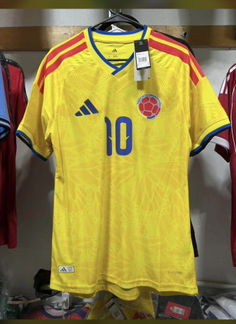 vente-des-maillots-pro-et-simple-possibilite-de-prendre-en-prix-grossiste-aussi-big-4