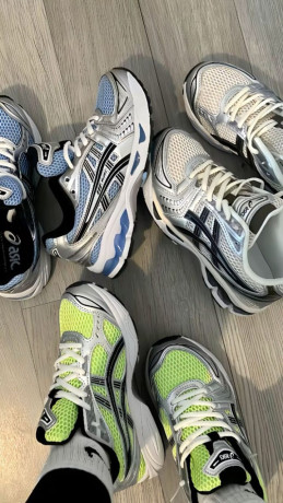 des-paires-de-chaussures-hommes-big-0