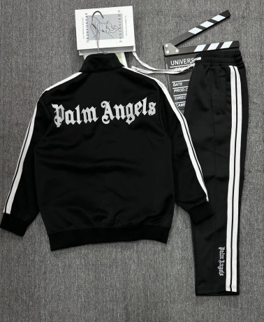 ensemble-palm-angel-big-1