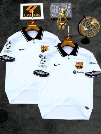 vente-des-maillots-de-qualites-et-de-marques-pour-tous-clubs-et-pays-big-1