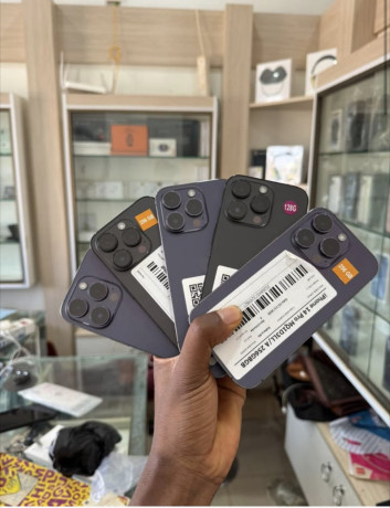 vente-iphones-toutes-gammes-disponibles-tres-bon-etat-prix-imbattables-au-burkina-faso-big-1