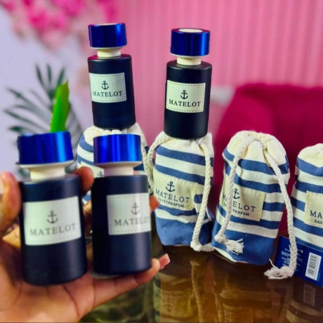 parfum-de-qualite-big-4