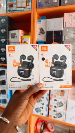 vente-des-telephones-et-accessoires-numeriques-big-0