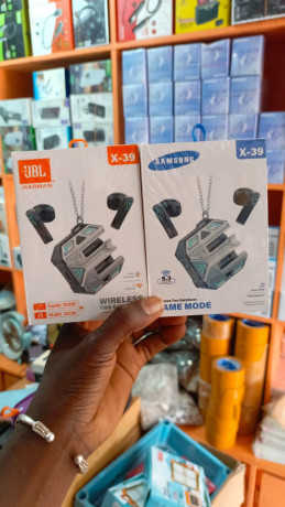 vente-des-telephones-et-accessoires-numeriques-big-2