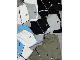 Ensemble Nike Tech