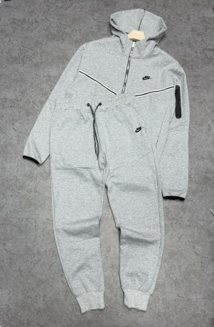 ensemble-nike-tech-big-1